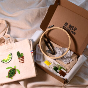 Box Broderie sur Tote Bag - Octobre 2025